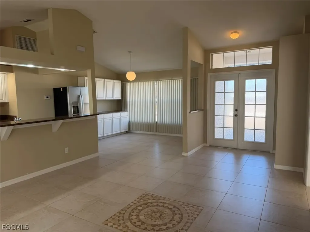 414 SE 7th Street Cape Coral FL 33990