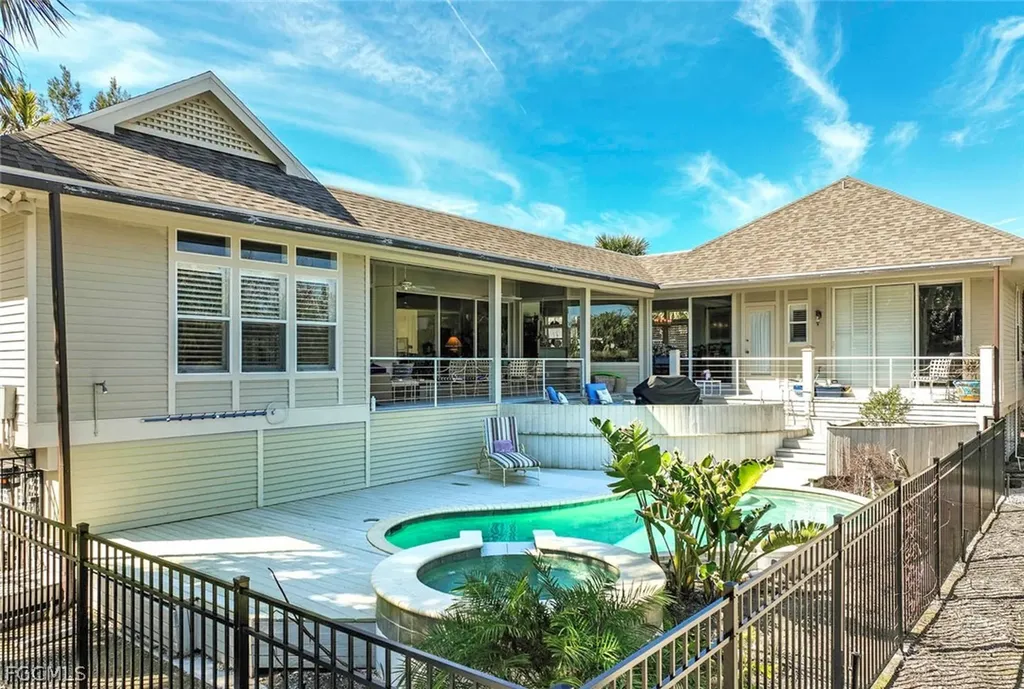 706 Gopher Walk Way Sanibel FL 33957