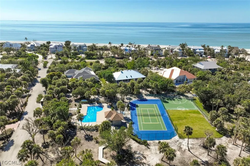 706 Gopher Walk Way Sanibel FL 33957