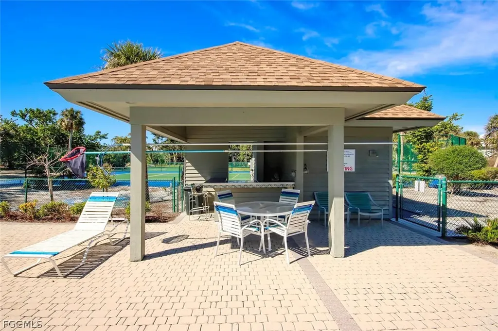 706 Gopher Walk Way Sanibel FL 33957