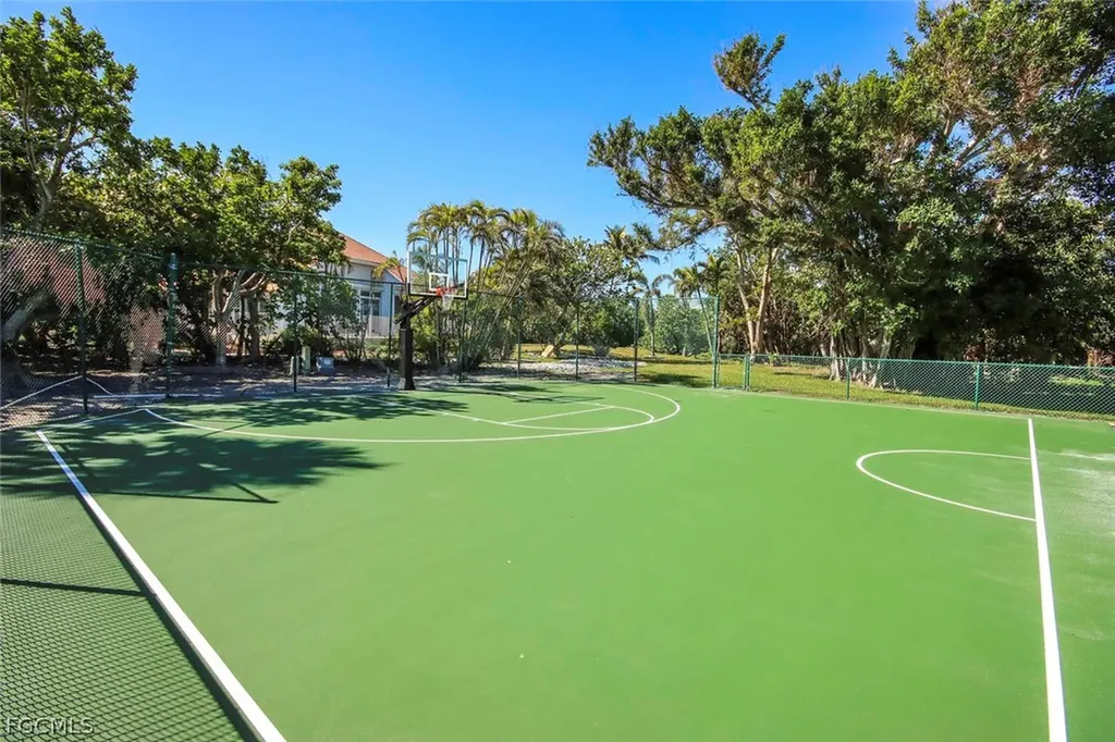 706 Gopher Walk Way Sanibel FL 33957