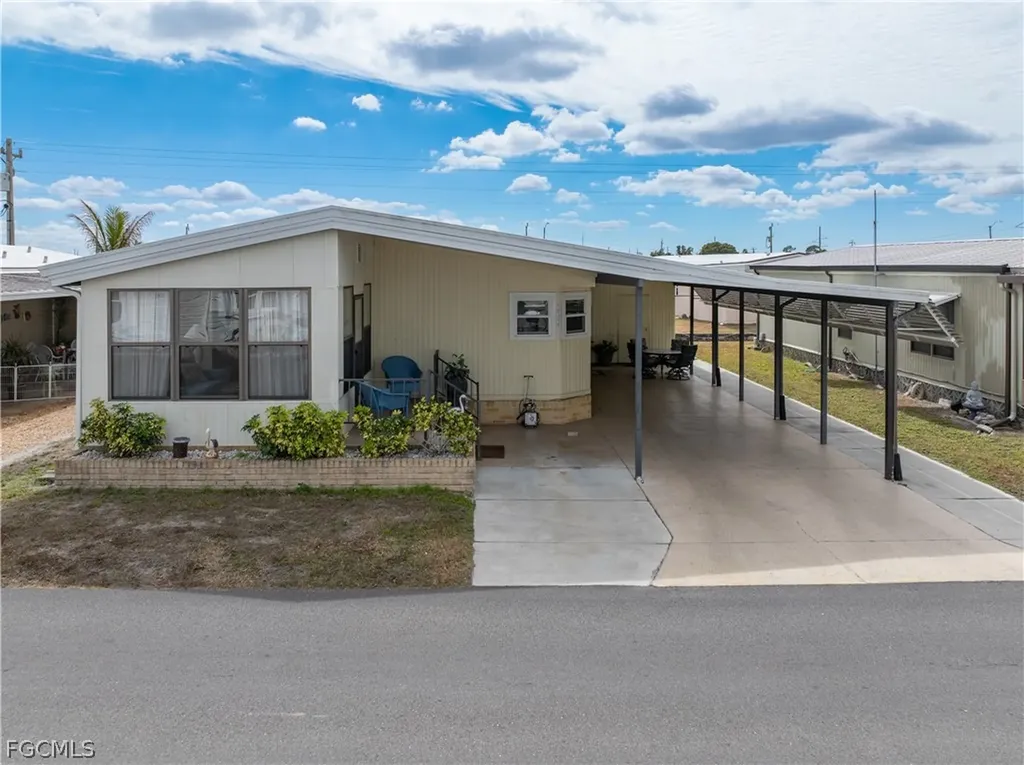 3564 Celestial Way North Fort Myers FL 33903