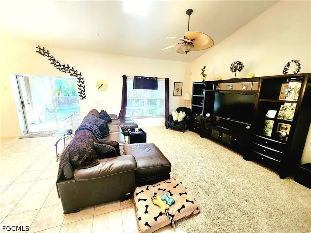 2863 SW 24th Avenue Cape Coral FL 33914