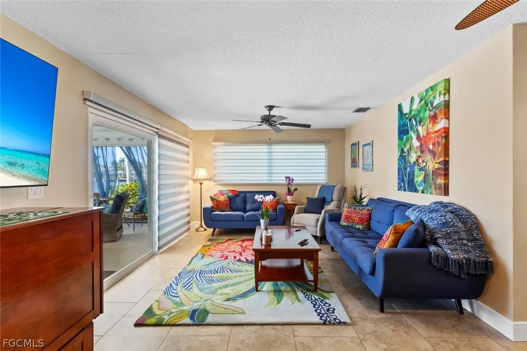 1754 Beach Parkway Cape Coral FL 33904