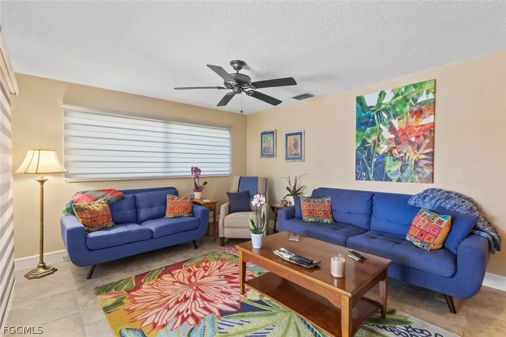1754 Beach Parkway Cape Coral FL 33904