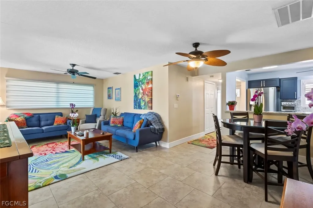 1754 Beach Parkway Cape Coral FL 33904