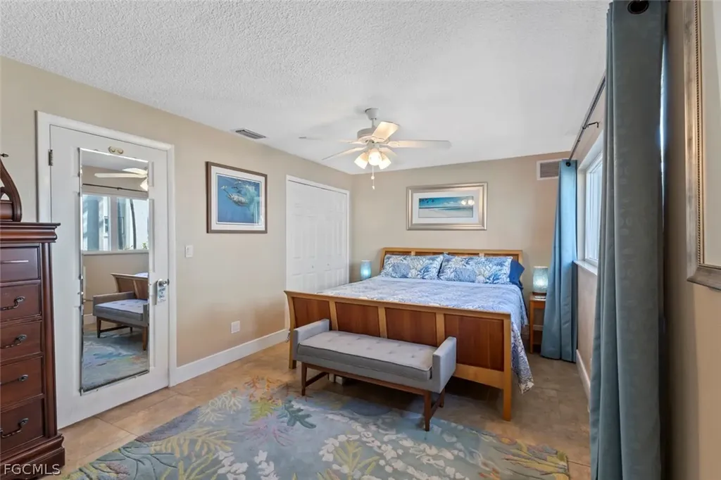 1754 Beach Parkway Cape Coral FL 33904