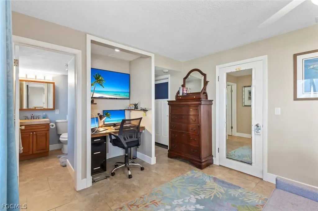 1754 Beach Parkway Cape Coral FL 33904
