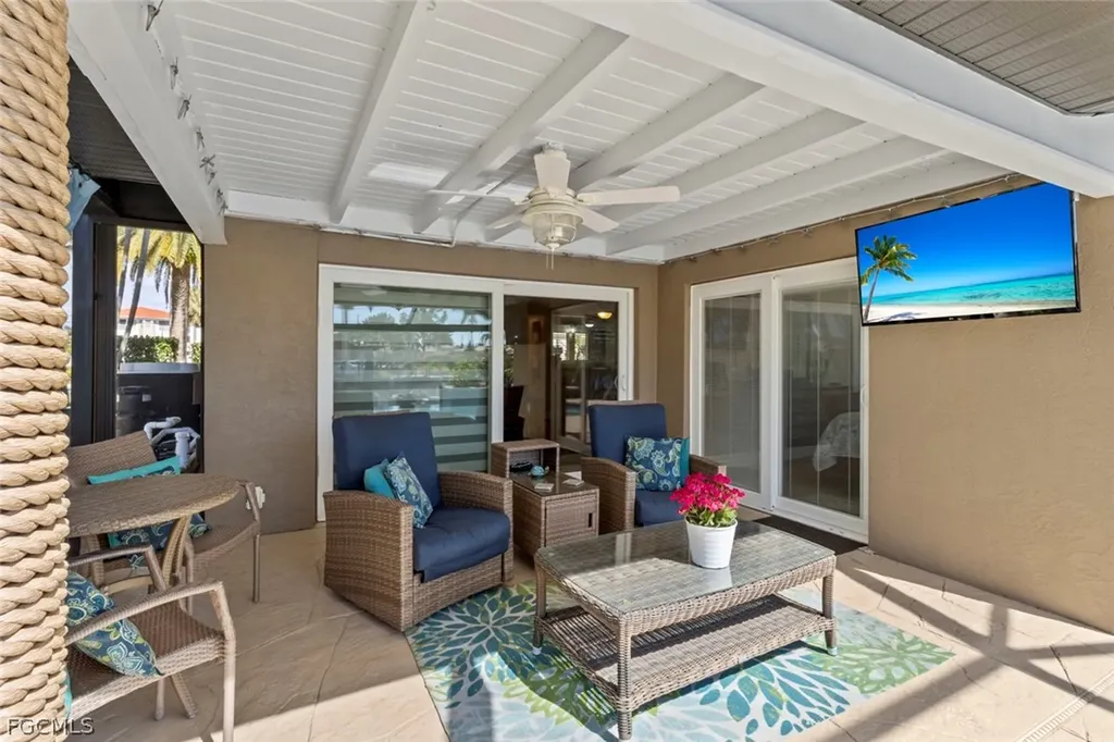1754 Beach Parkway Cape Coral FL 33904