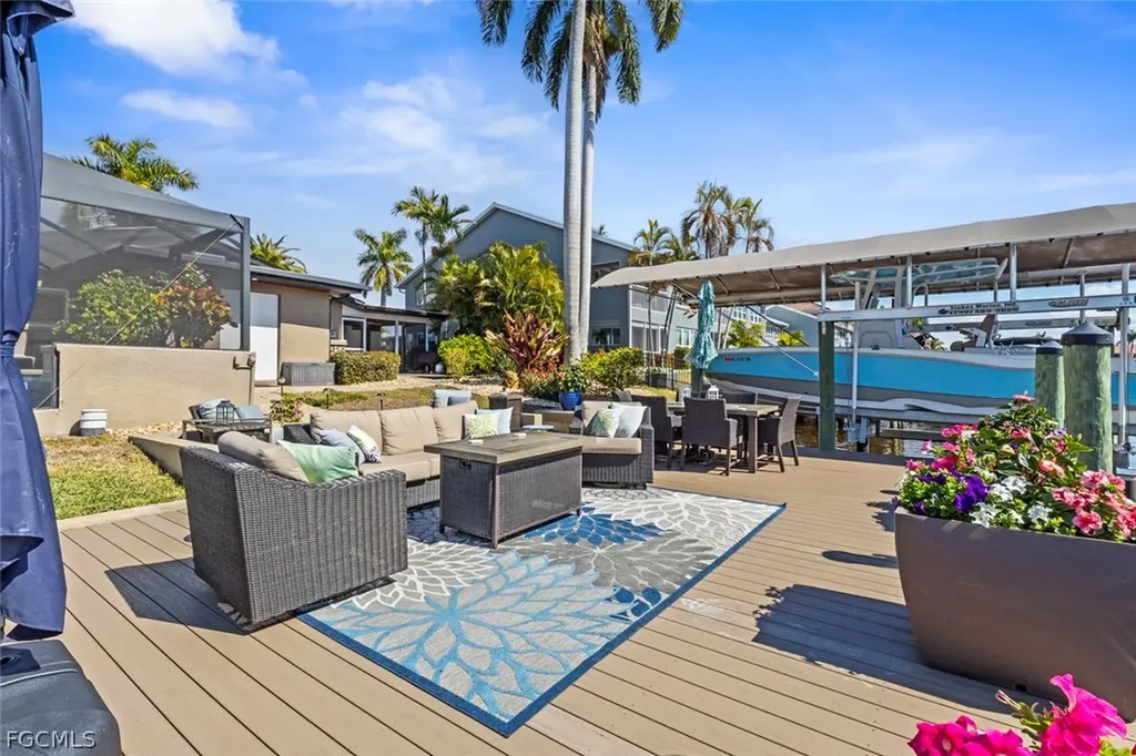 1754 Beach Parkway Cape Coral FL 33904