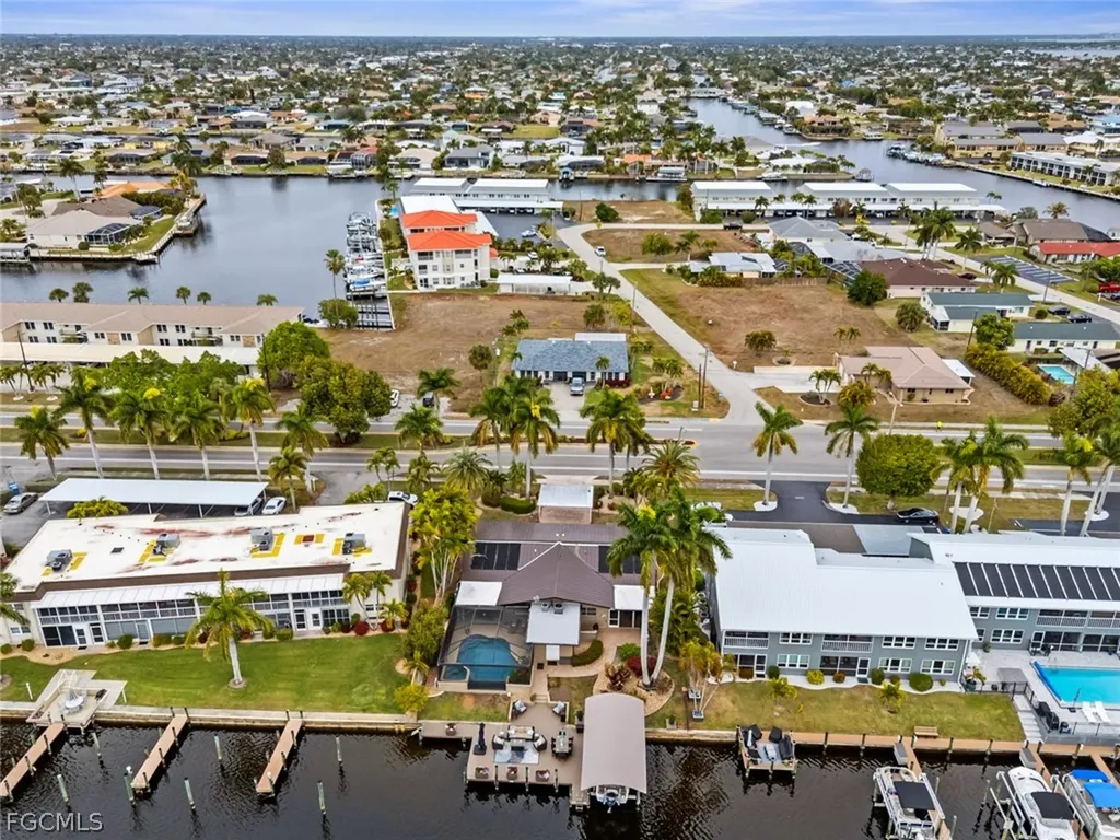 1754 Beach Parkway Cape Coral FL 33904