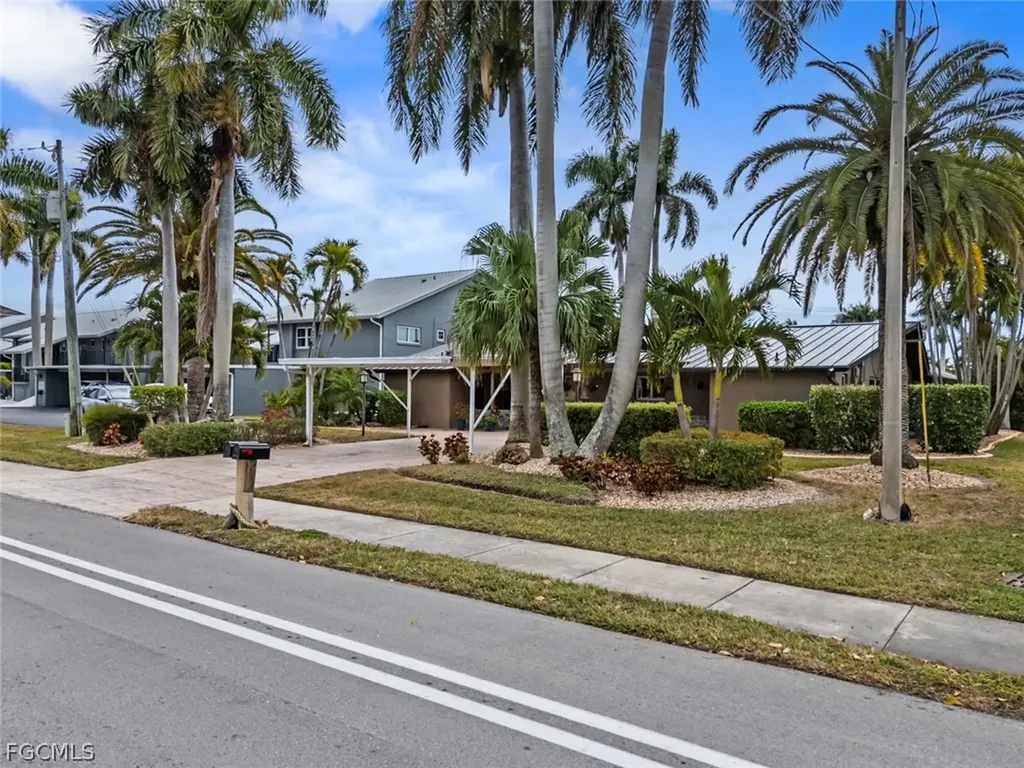 1754 Beach Parkway Cape Coral FL 33904