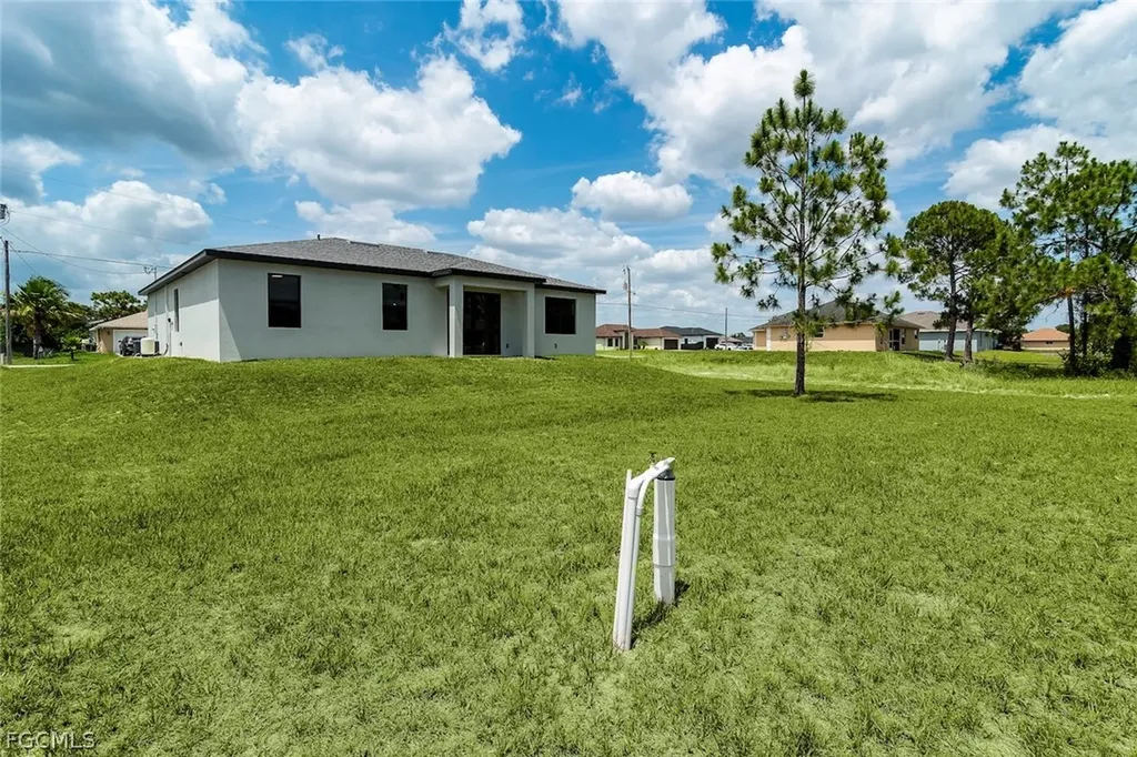 2907 Colin Avenue S Lehigh Acres FL 33976