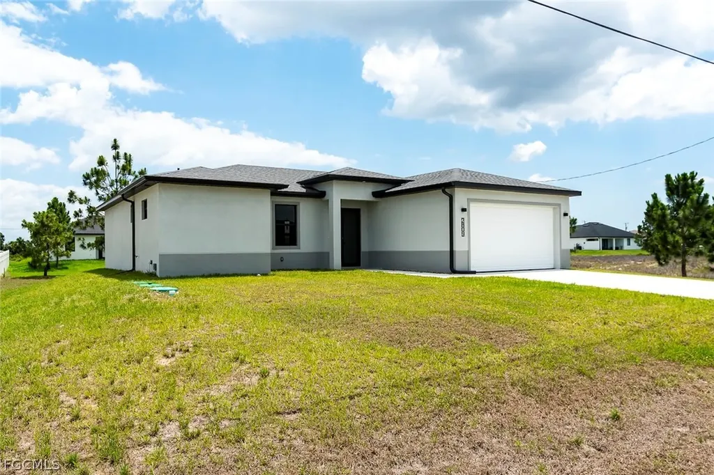 2907 Colin Avenue S Lehigh Acres FL 33976