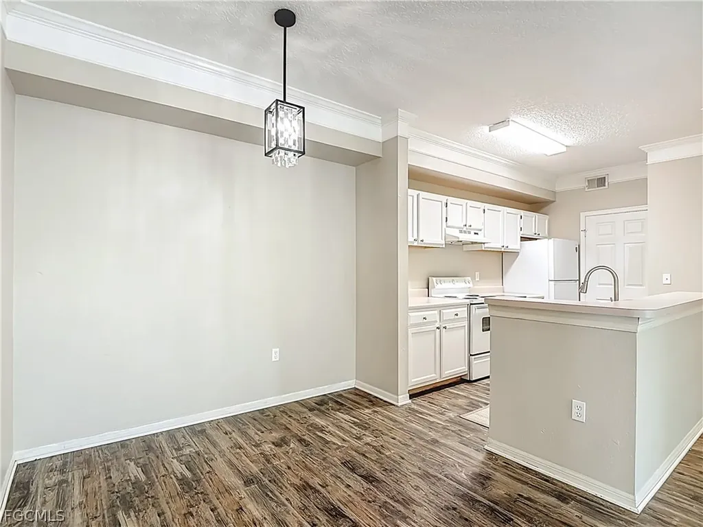 11490 Villa Grand Fort Myers FL 33913