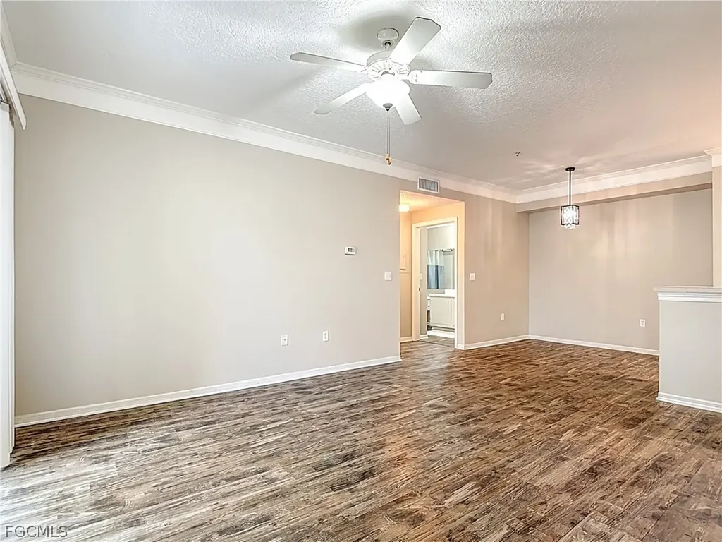 11490 Villa Grand Fort Myers FL 33913
