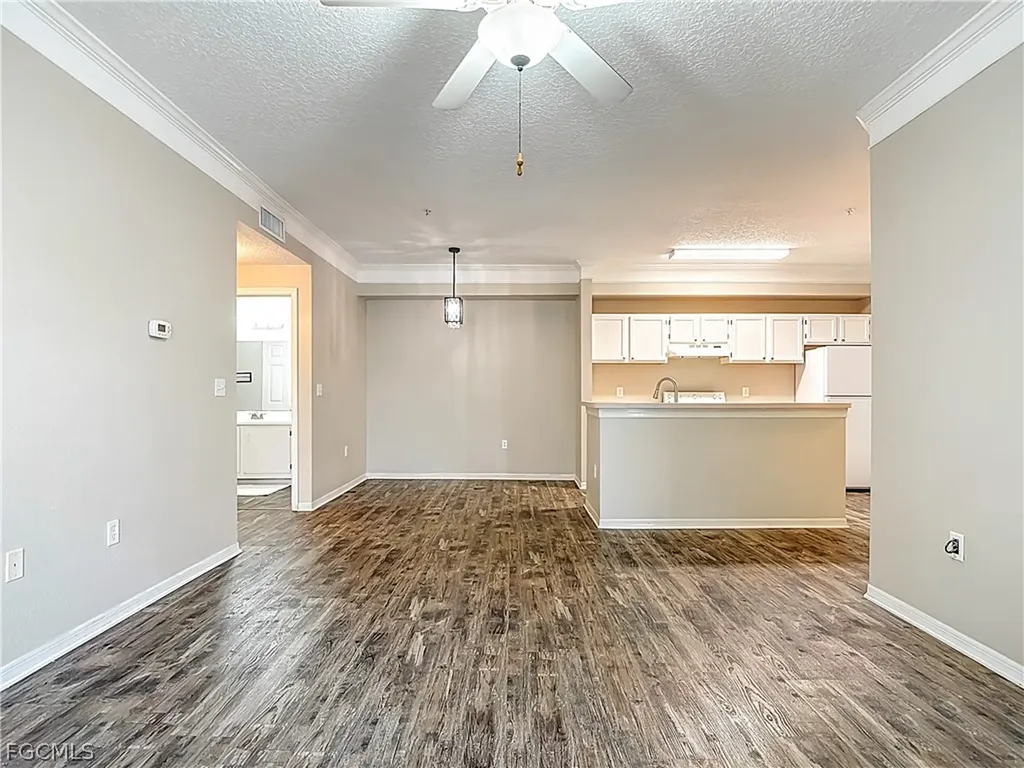 11490 Villa Grand Fort Myers FL 33913