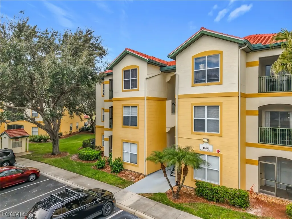 11490 Villa Grand Fort Myers FL 33913
