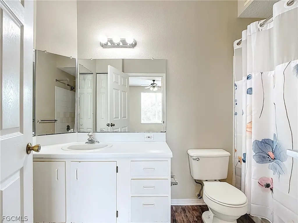 11490 Villa Grand Fort Myers FL 33913