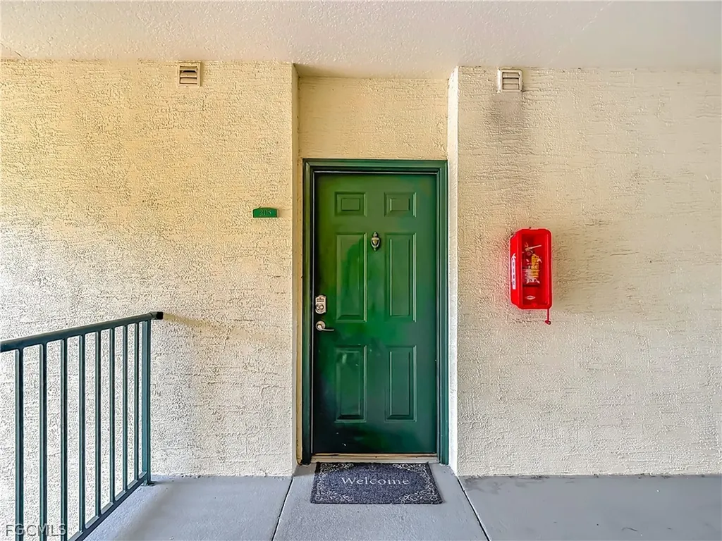 11490 Villa Grand Fort Myers FL 33913