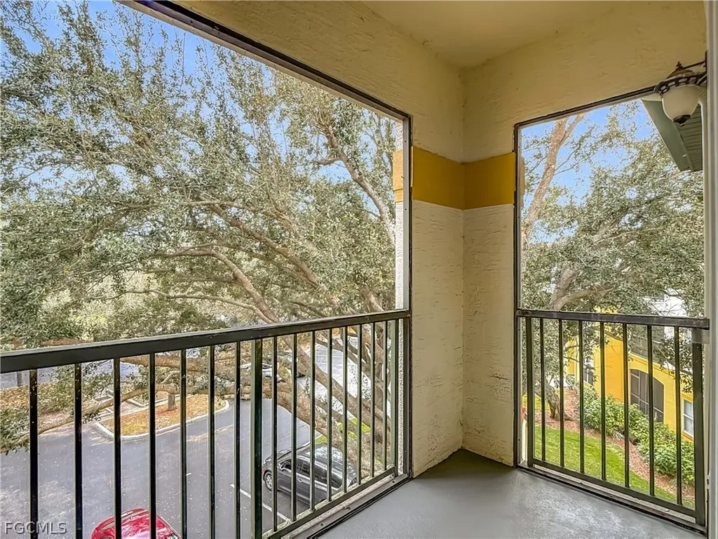 11490 Villa Grand Fort Myers FL 33913
