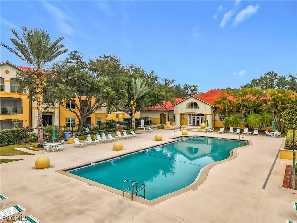 11490 Villa Grand Fort Myers FL 33913