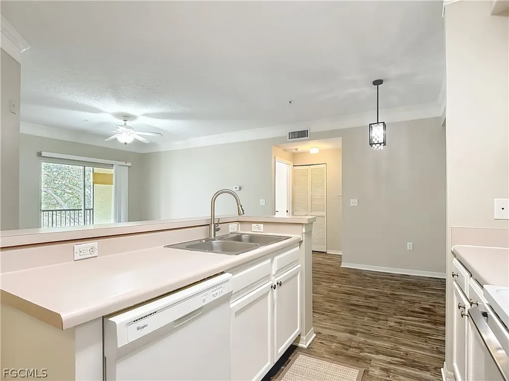 11490 Villa Grand Fort Myers FL 33913