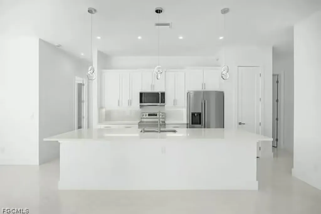 3609 35th Street SW Lehigh Acres FL 33976