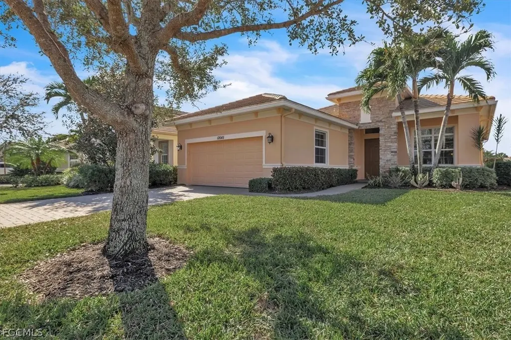 12645 Fairway Cove Court Fort Myers FL 33905