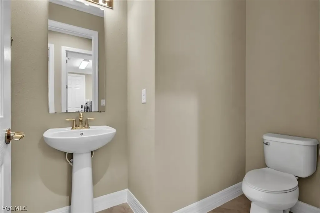 12645 Fairway Cove Court Fort Myers FL 33905