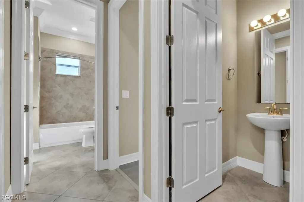 12645 Fairway Cove Court Fort Myers FL 33905
