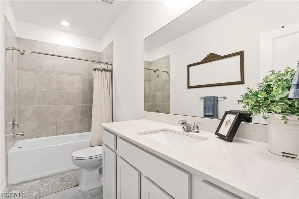 1526 Lake Jessup Circle Cape Coral FL 33909