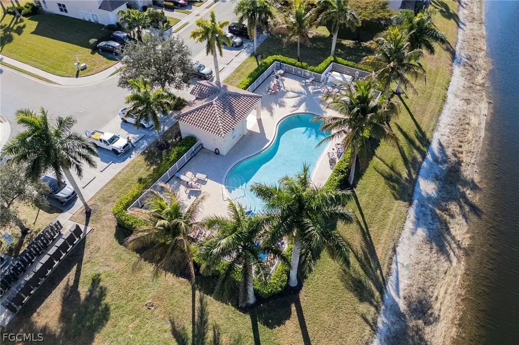 1526 Lake Jessup Circle Cape Coral FL 33909