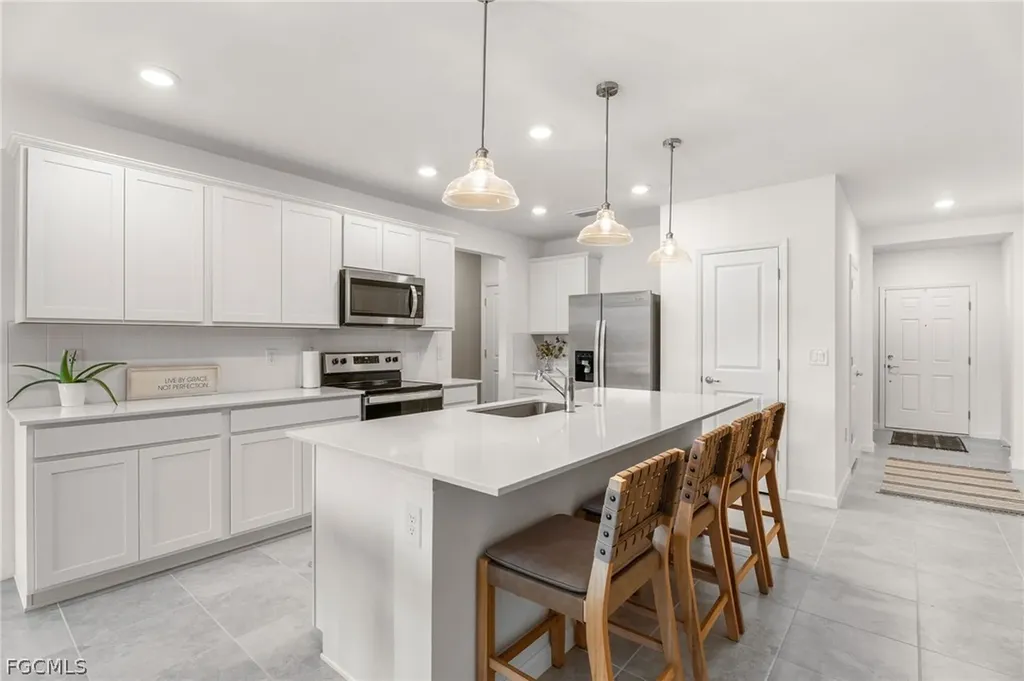 1526 Lake Jessup Circle Cape Coral FL 33909