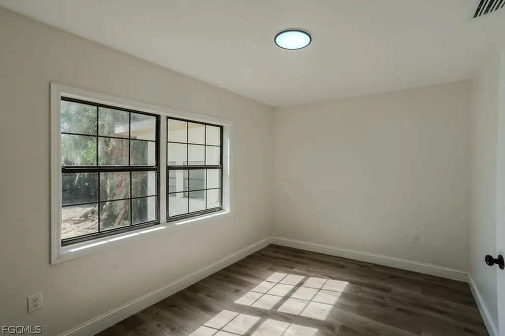 599 Carolina Avenue Fort Myers FL 33905