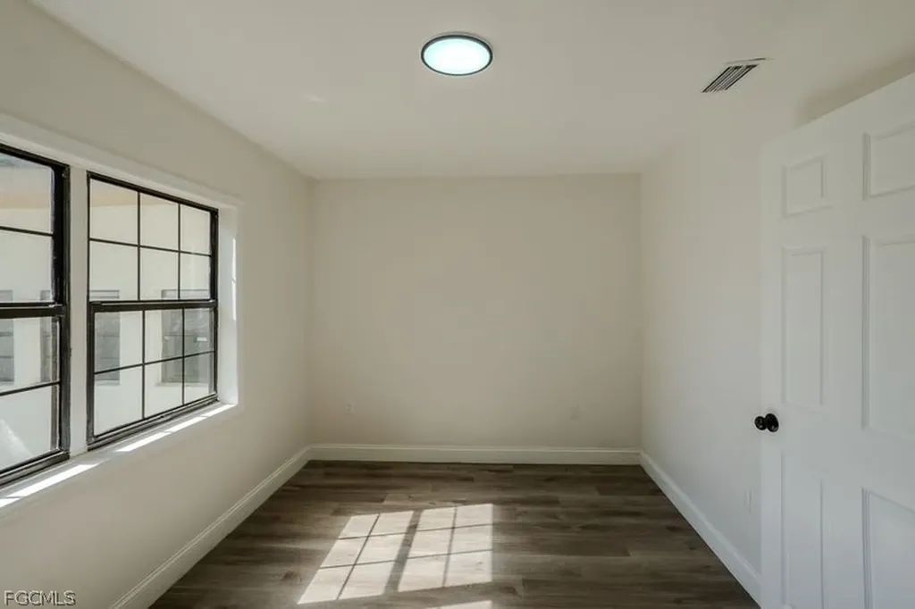 599 Carolina Avenue Fort Myers FL 33905