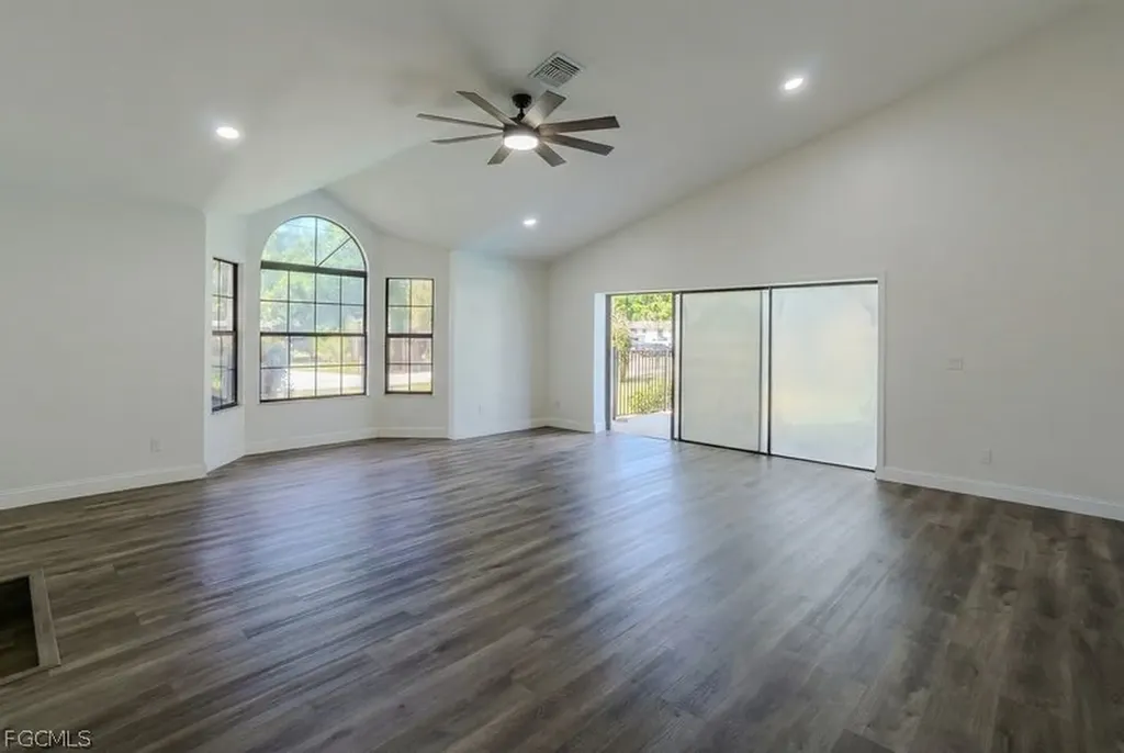 599 Carolina Avenue Fort Myers FL 33905