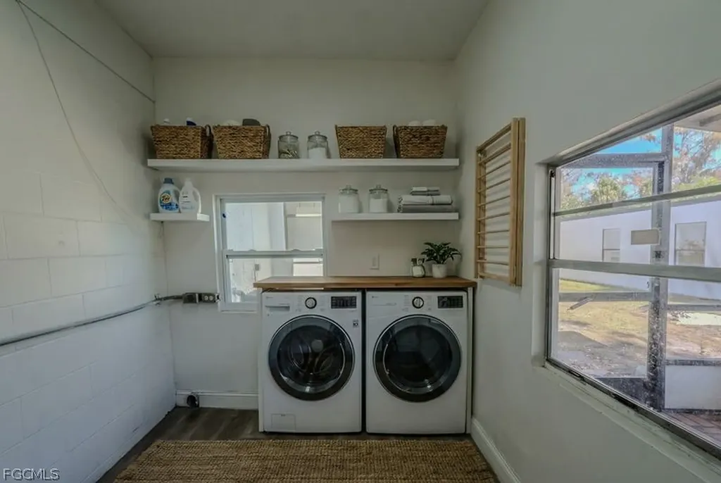 599 Carolina Avenue Fort Myers FL 33905