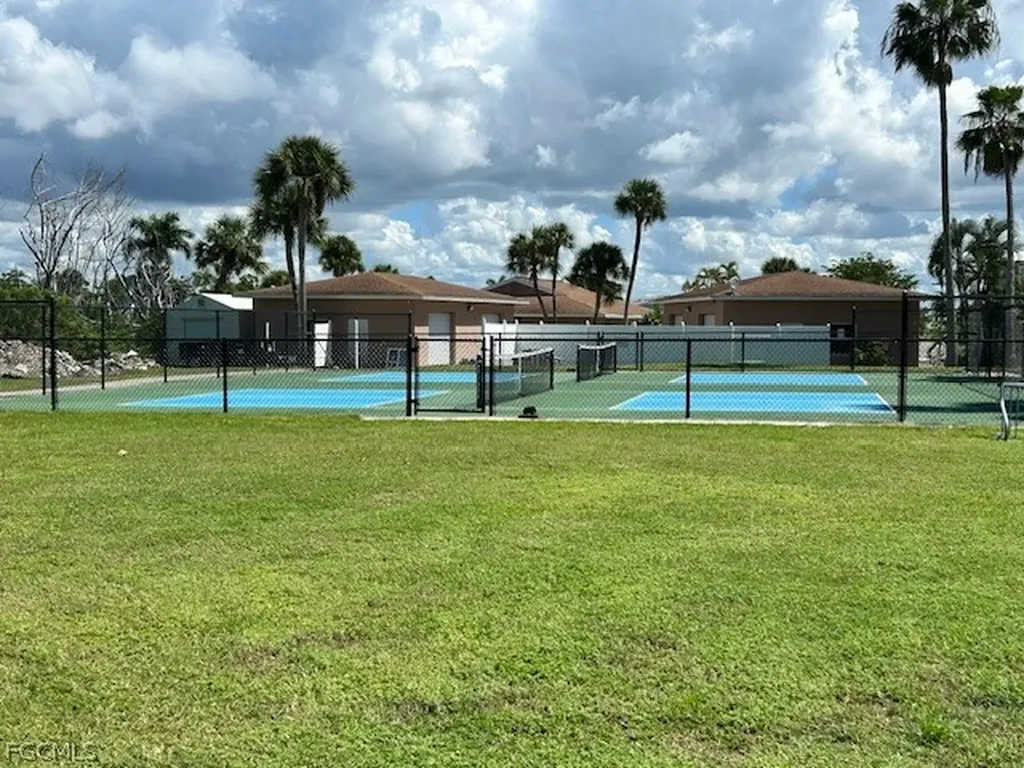 19681 Summerlin Road J-213 Fort Myers FL 33908