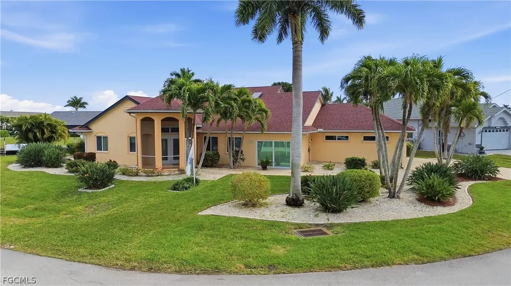 5125 Sunnybrook Court Cape Coral FL 33904