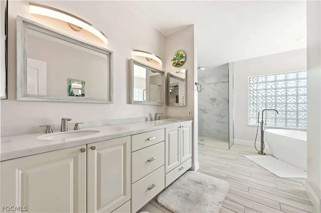 5125 Sunnybrook Court Cape Coral FL 33904
