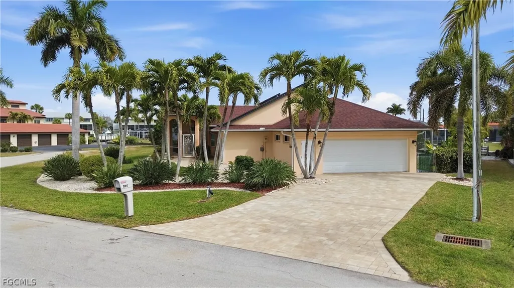 5125 Sunnybrook Court Cape Coral FL 33904