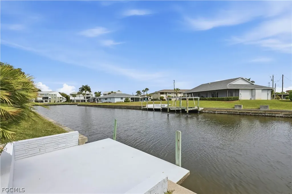 5125 Sunnybrook Court Cape Coral FL 33904