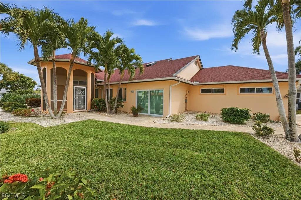 5125 Sunnybrook Court Cape Coral FL 33904