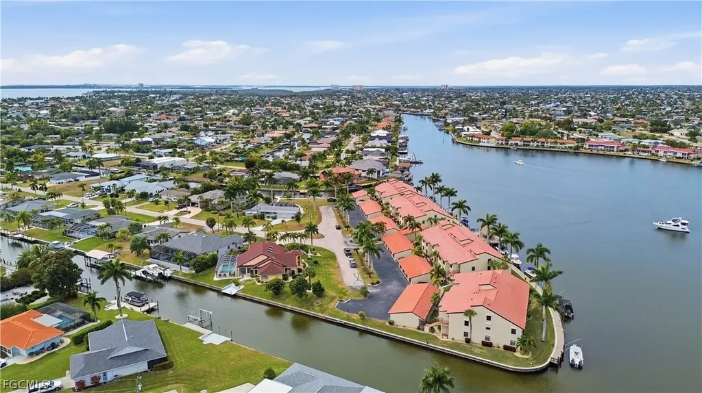5125 Sunnybrook Court Cape Coral FL 33904
