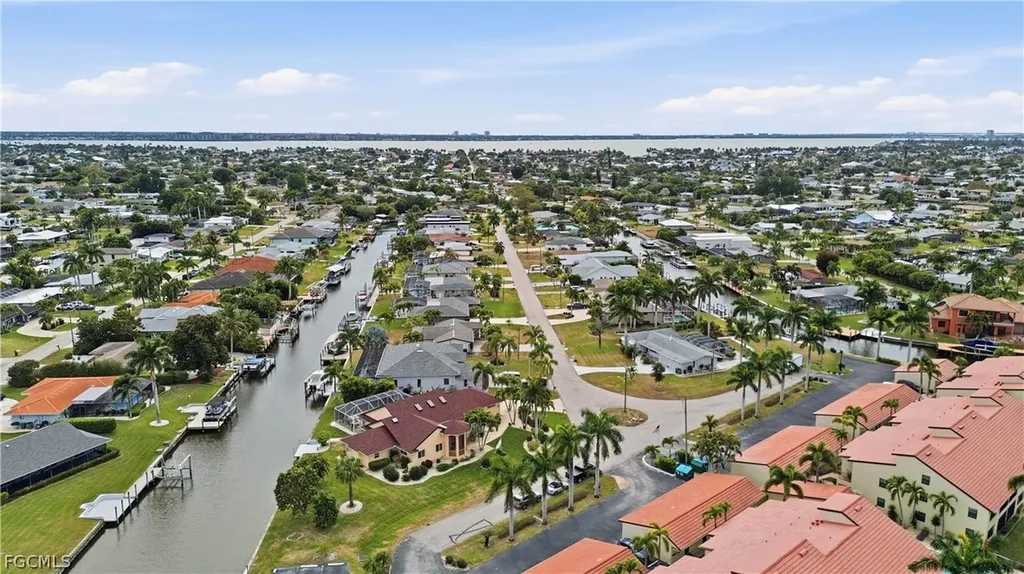 5125 Sunnybrook Court Cape Coral FL 33904