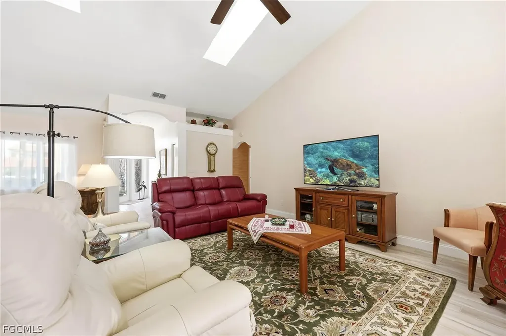 5125 Sunnybrook Court Cape Coral FL 33904