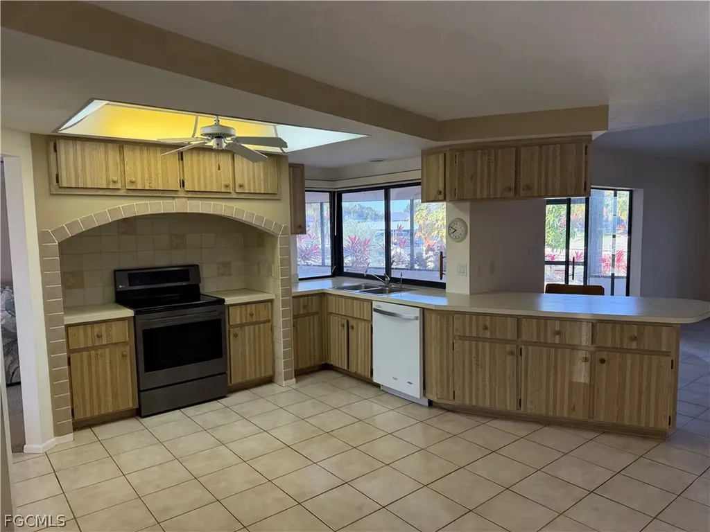 1149 SE 13th Street Cape Coral FL 33990