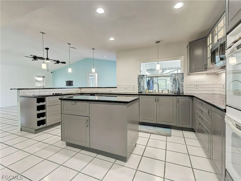 2301 Via Veneto Drive Punta Gorda FL 33950