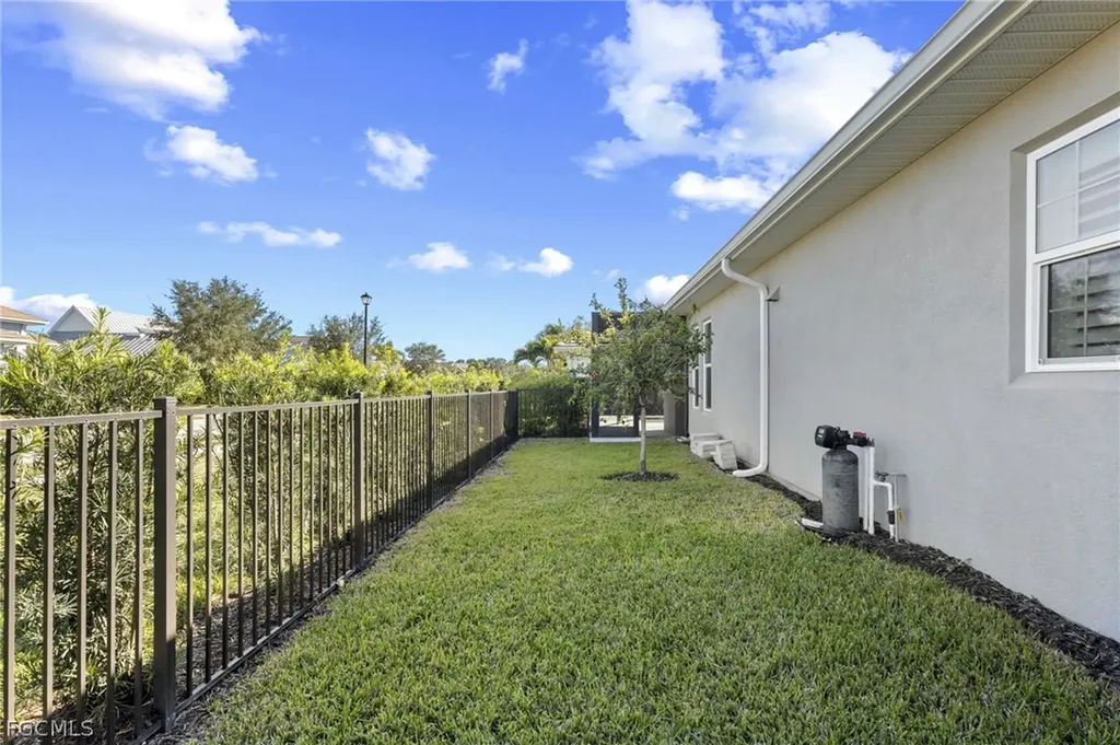 14806 Dockside Lane Naples FL 34114